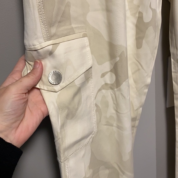 Guess by Marciano Camo Pant - Picture 4 of 7